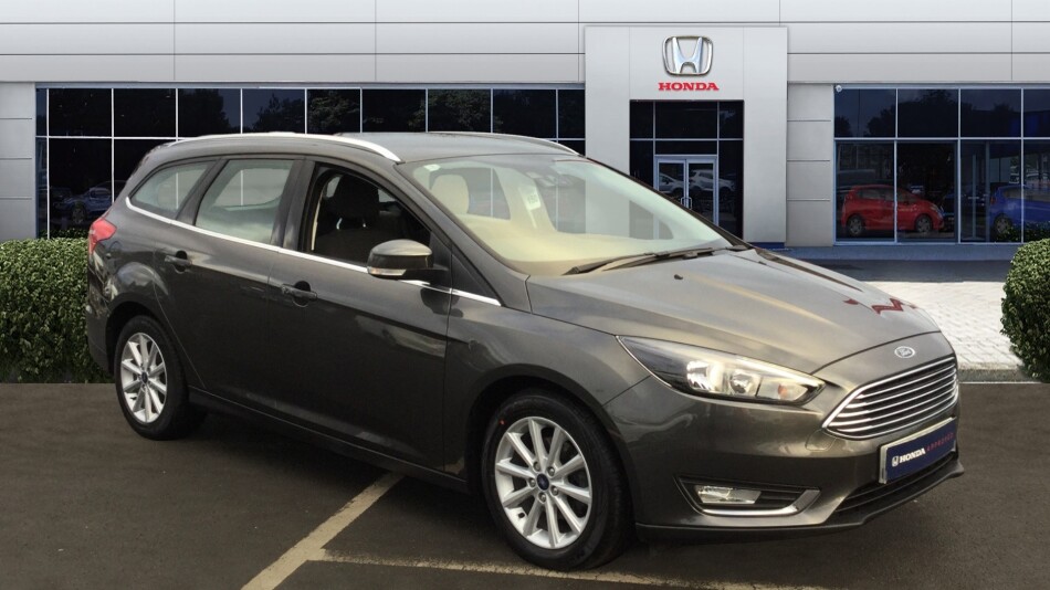 Used Ford Focus 1 0 EcoBoost 125 Titanium 5dr Auto Petrol Estate For